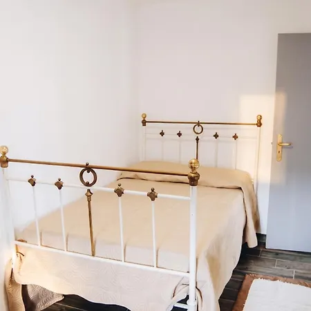 بيت للعطل Charming House In + View